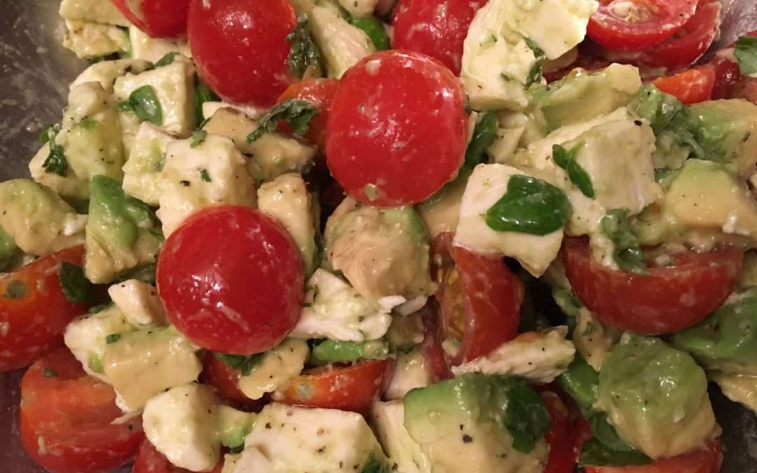 Tomaten Mozzarella Avocado Salat - Christian Kranz